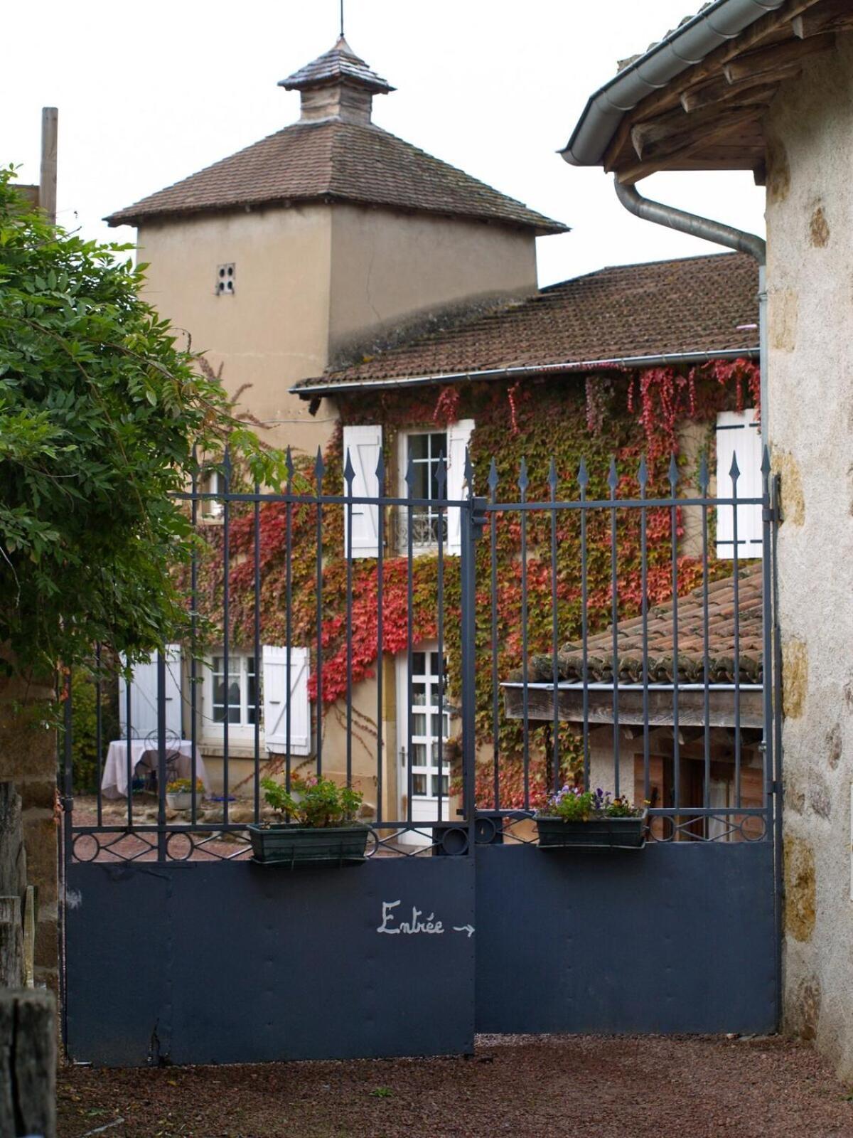 La Grange Villa Coutouvre Exterior photo